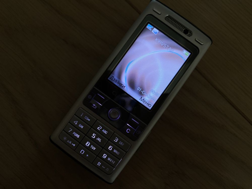Sony Ericsson K800i ( Silver ) - як НОВИЙ ! - Оригінал ретро раритет