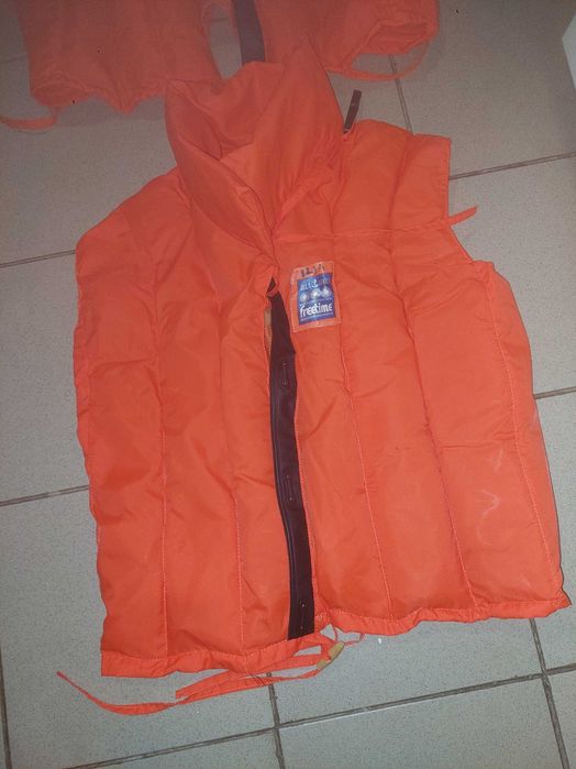 Kamizelki ratunkowe sztuk 2
