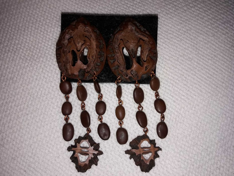 Оригинальні кліпси, сережки, серьги с манджурського горіха