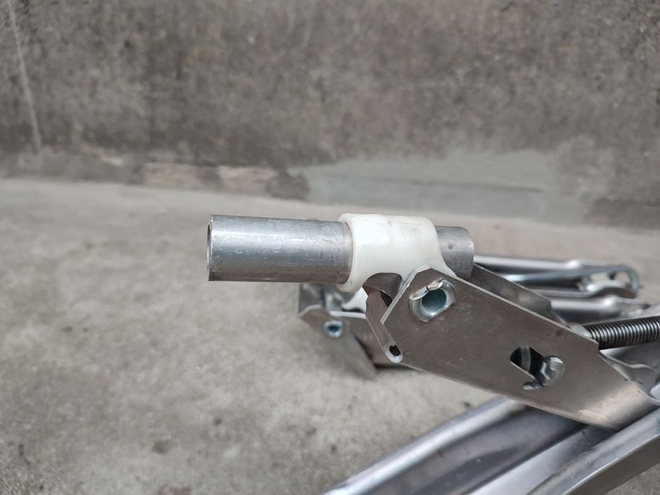 Домкрат Audi A2 домкрат Ауди а2