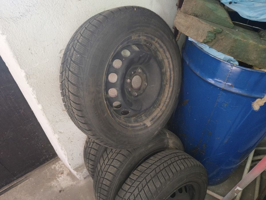 Opony zimowe Barum Polaris 175/65/14 do Fiat 500 z felgami 2021 rok