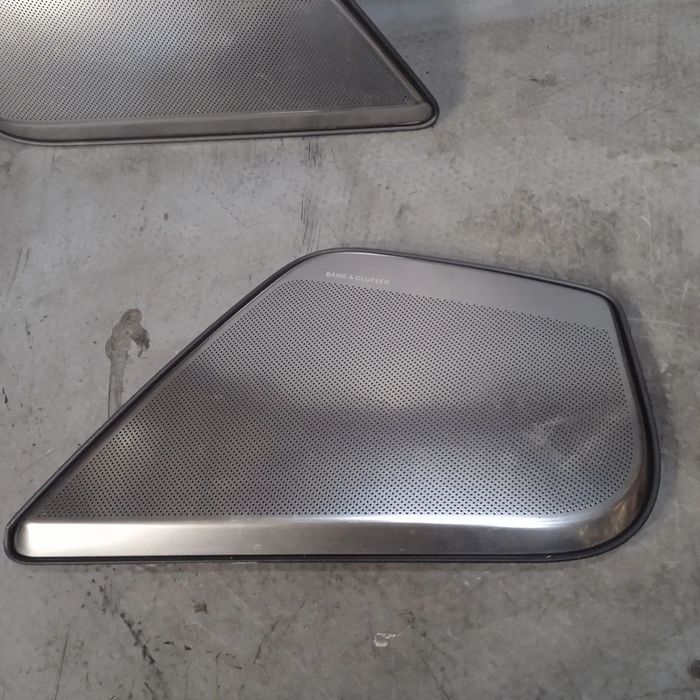 Zaślepka maskownica głośnika Bang&amp;Olufsen A6 C7 4G0035419B