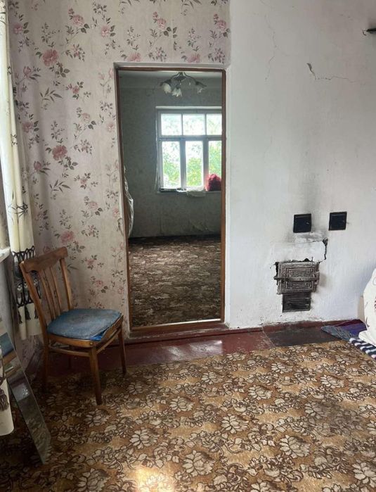 Продам будинок неподалік міста