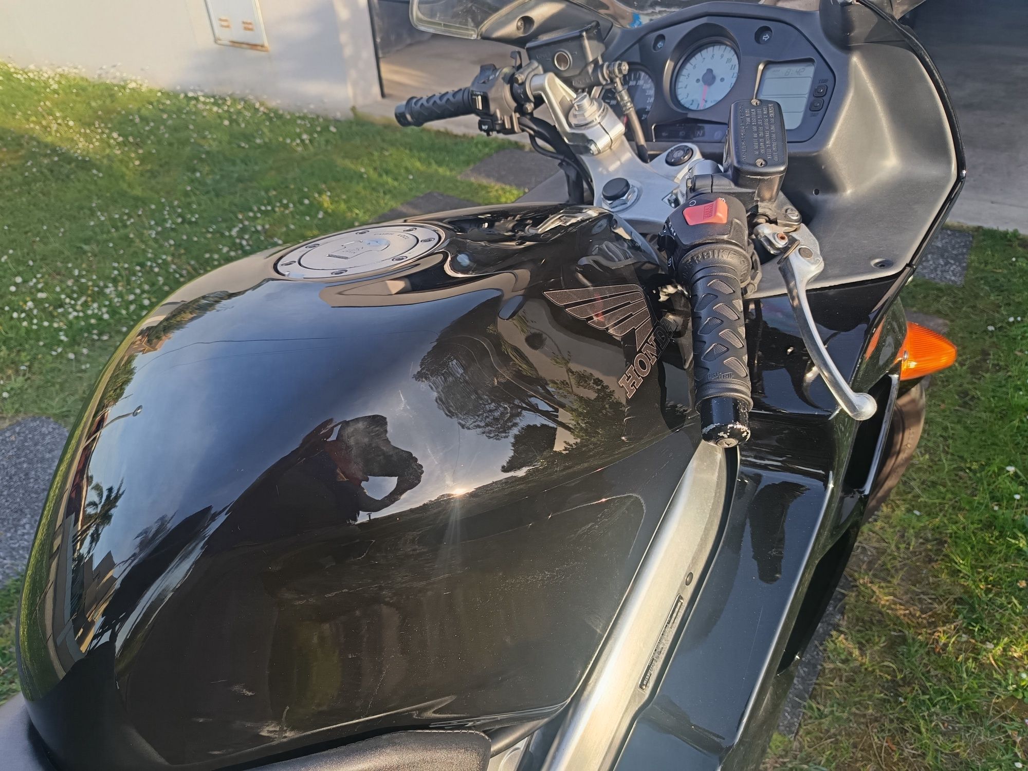 Honda VFR 800 muito estimada