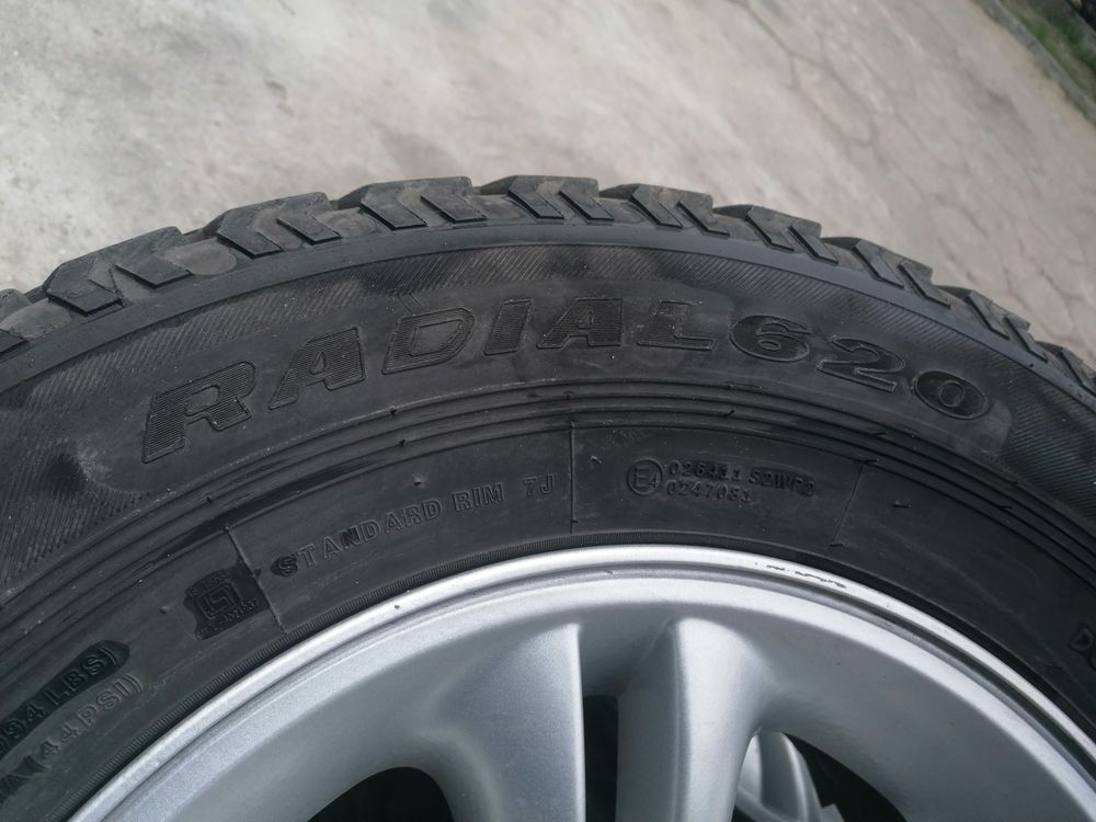 Opony235/70 R16 plus felgi aluminiowe