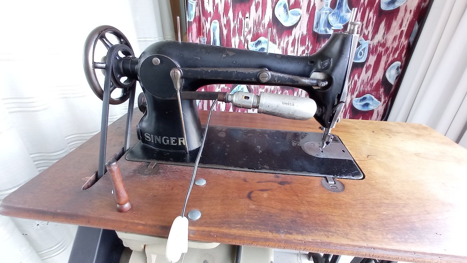 Máquina de Costura Antiga - Singer - Vintage e Colecionável e