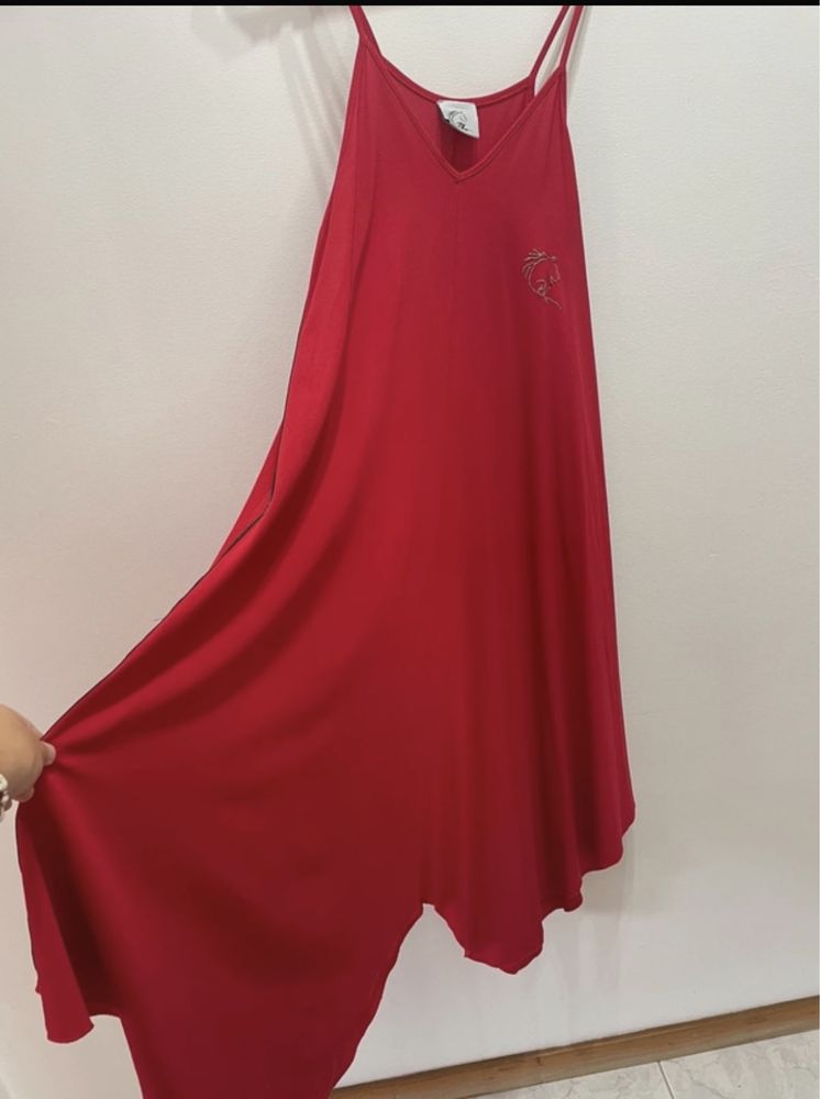 Vestido maxi com alças