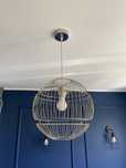 Lampa metalowa srebrna nowoczesna ażurowa salon jadalnia