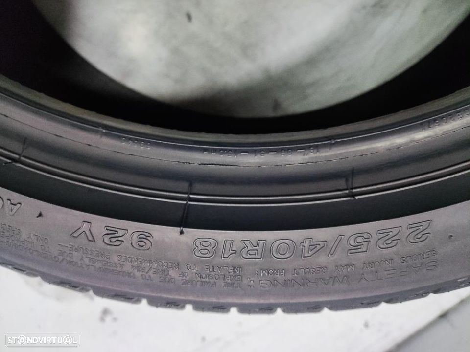 2 pneus semi novos 225-40r18 bridgestone - oferta dos portes