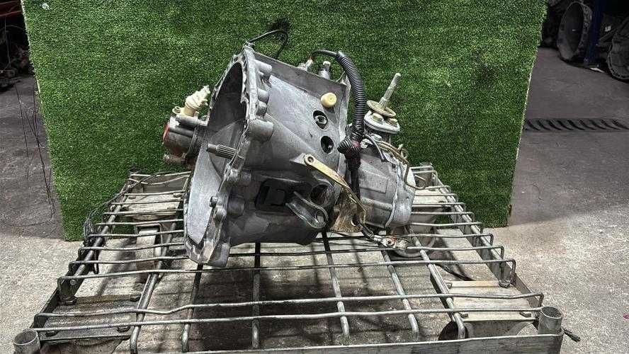 Caixa de velocidades Citroen Berlingo 1,9D  70cv   ref: 20DM48