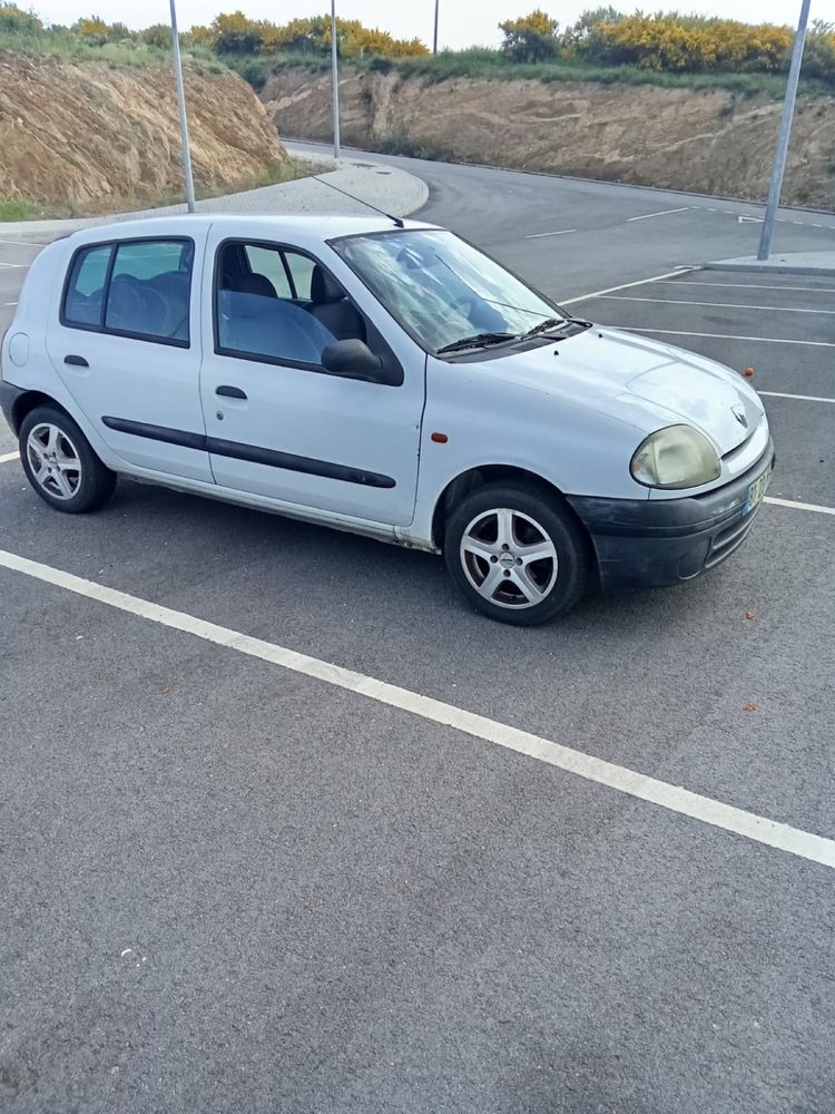 Renault clio 1999