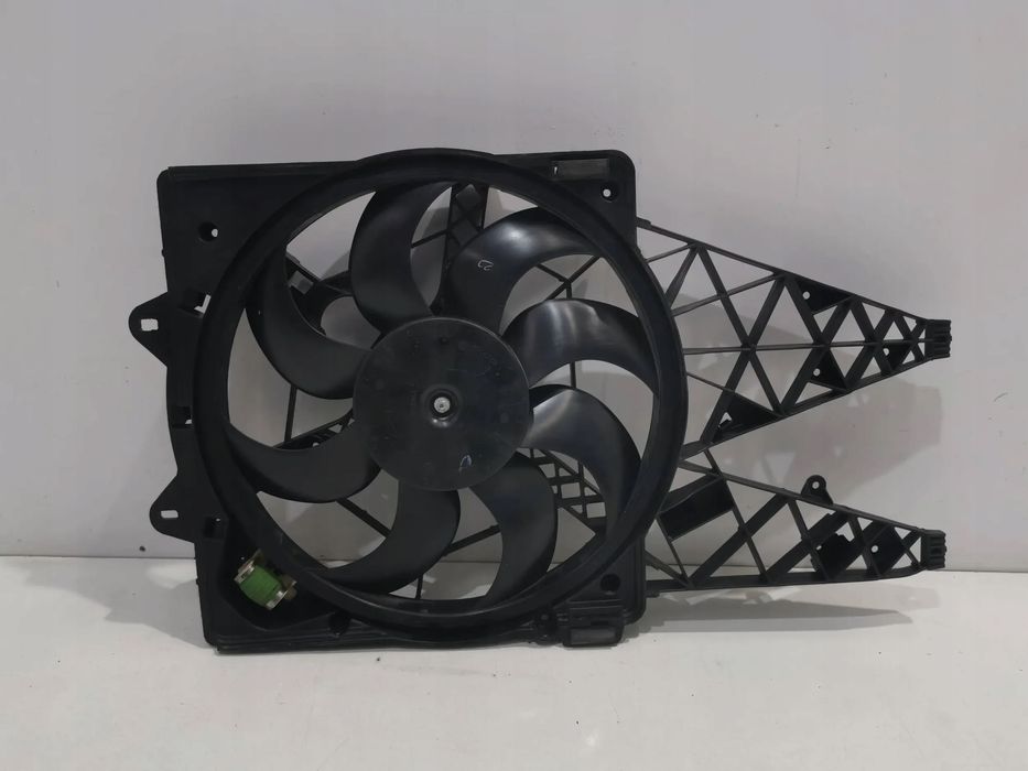 fiat doblo 10- wentylator chłodnicy