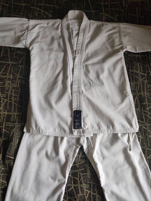 Спортивний одяг для карате