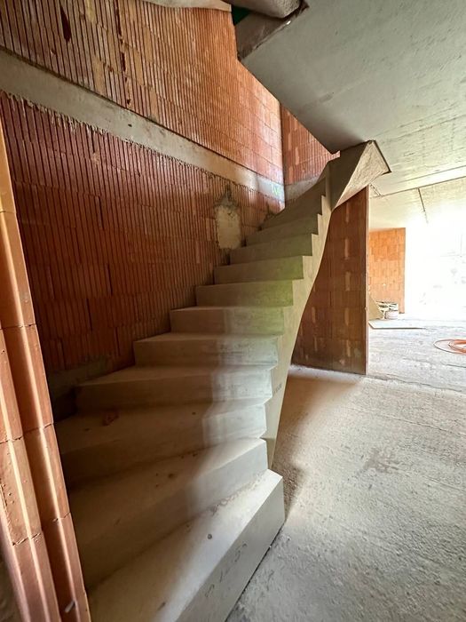 Будівництво будинків під ключ | DOMiQ