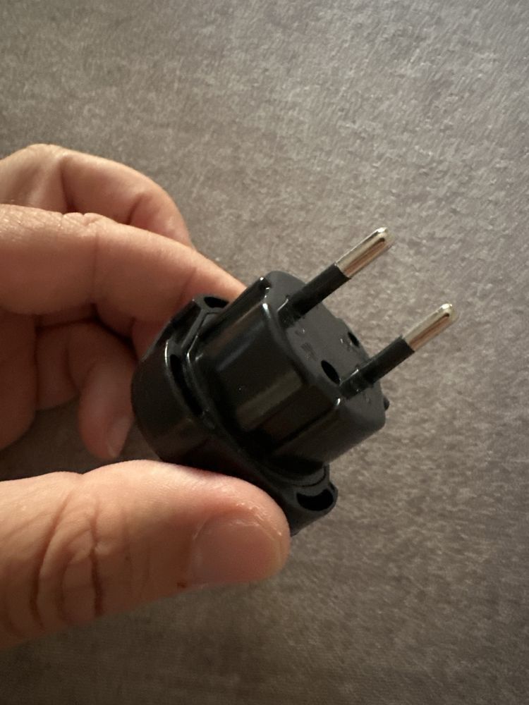 Adaptador Viagem Europa / Reino Unido UK