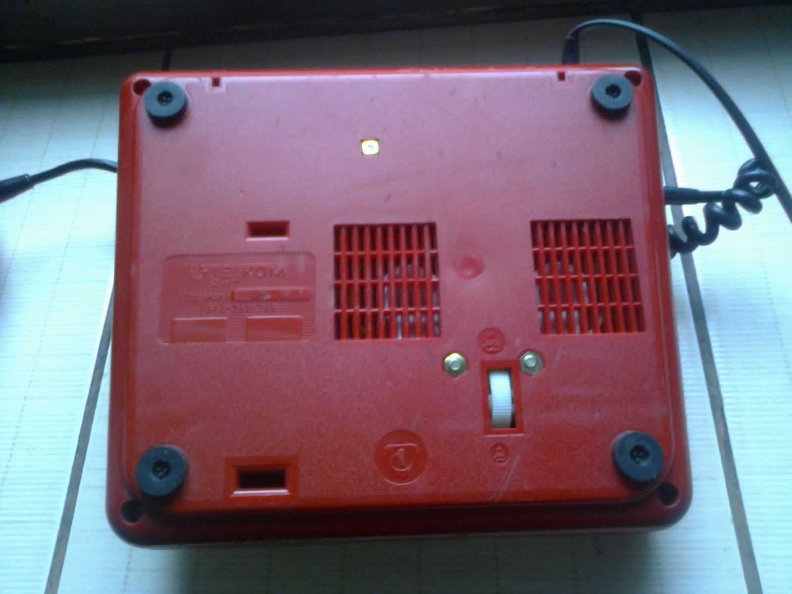 Telefon stacjonarny tarczowyTulipan lata 70/80