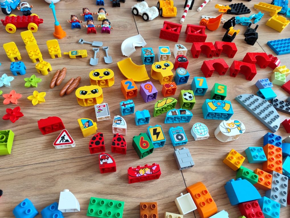 8 kg LEGO Duplo - ciuchcia, rakieta, samoloty, motocykl ...