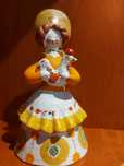 Figurka ceramiczna stara ,,baba z kogutem,,