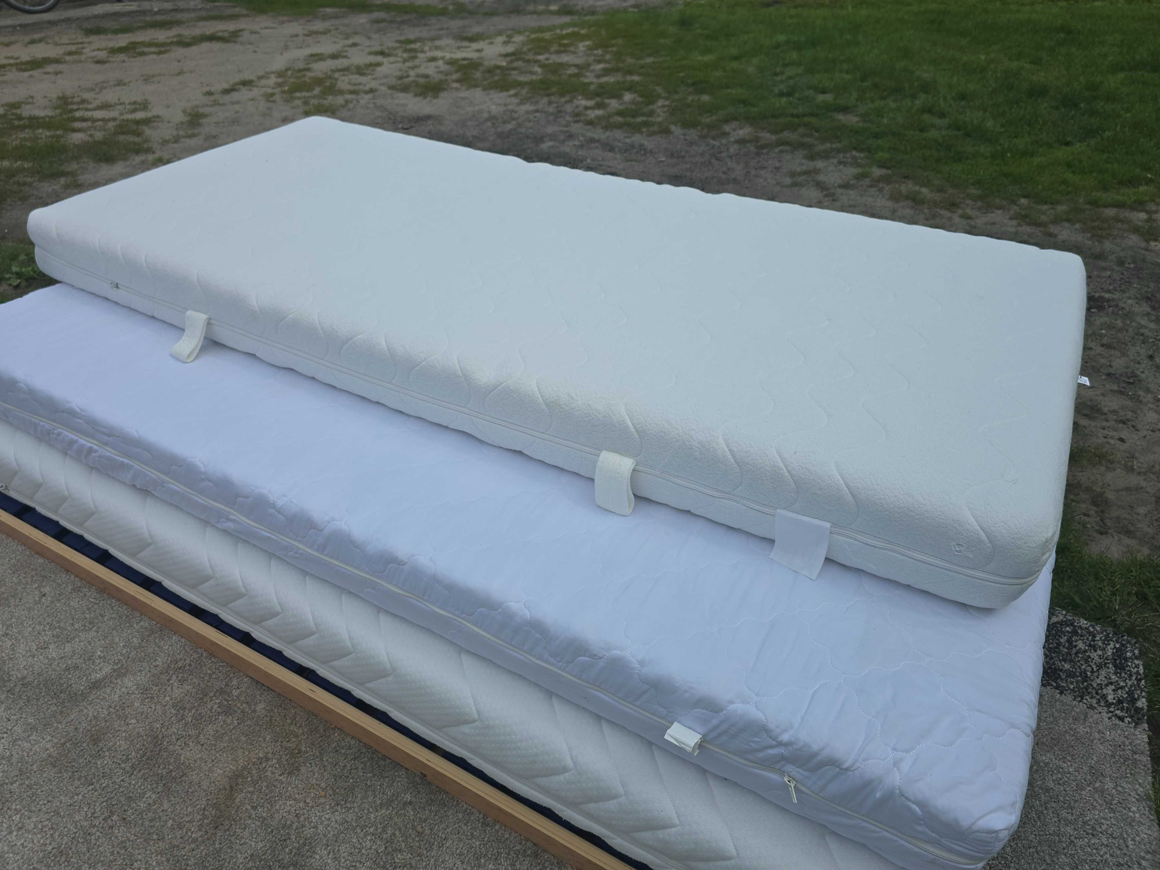 Materac 90 x 200 w bardzo dobrym stanie