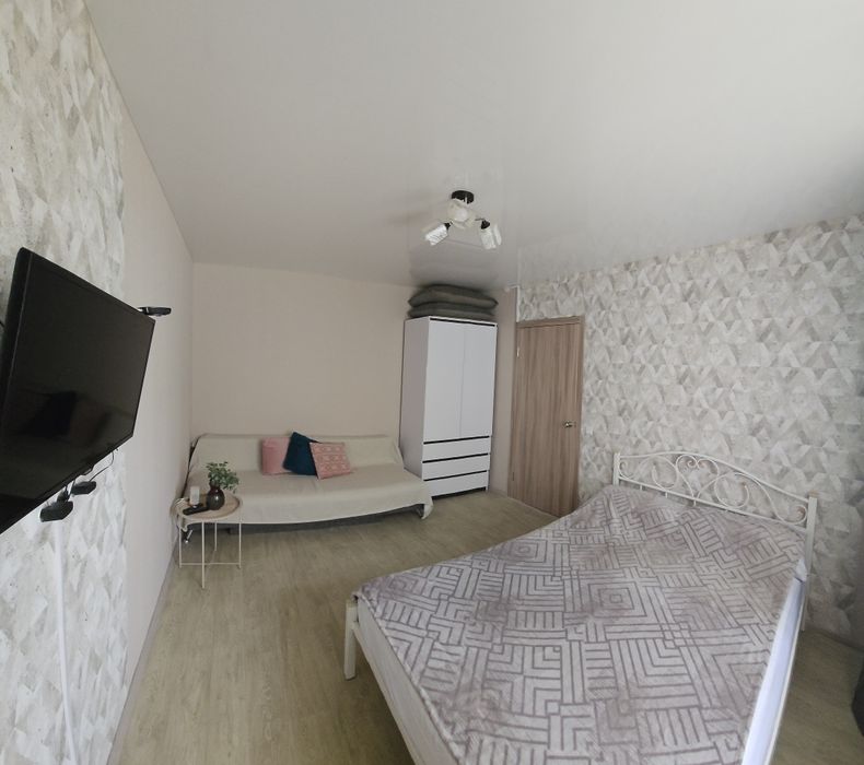 ПОСУТОЧНО  Одесская ХНУВС Гагарина с балконом