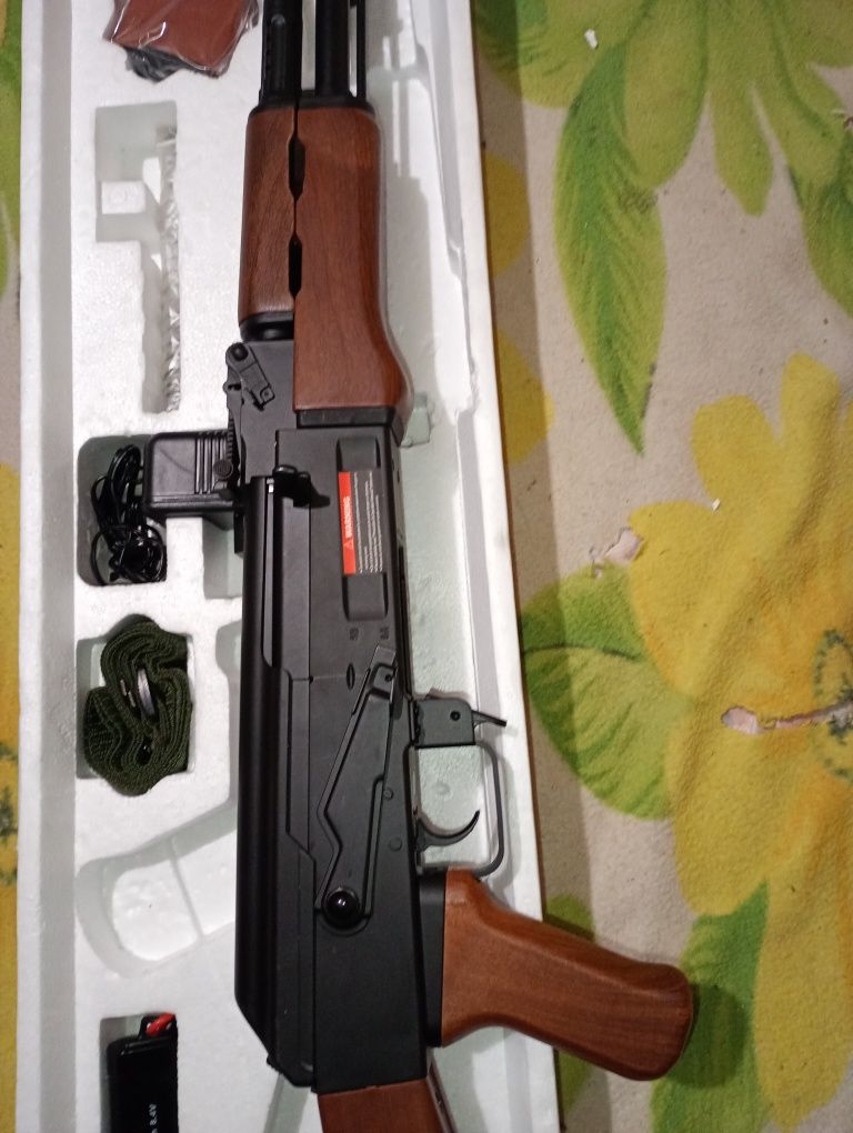 Игрушка автомат .