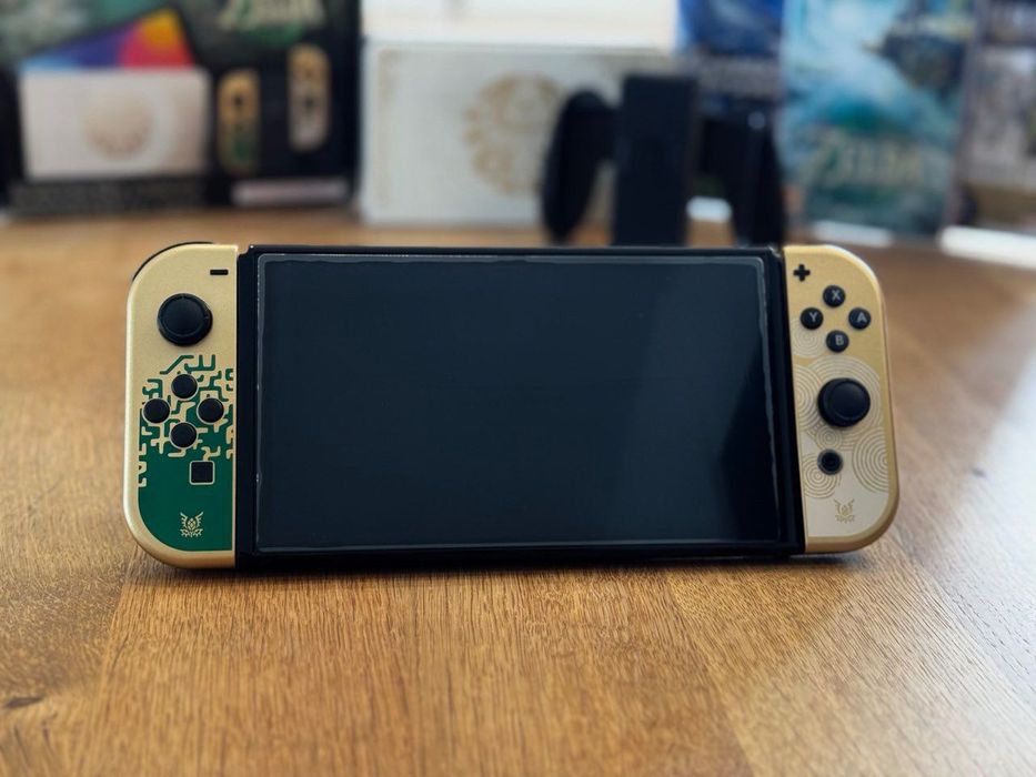 Nintendo switch OLED Zelda Tears of the Kingdom