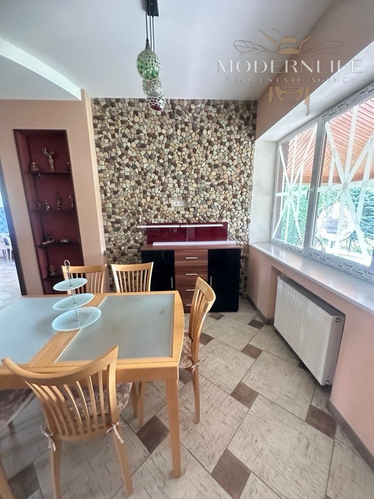 Продаж будинку 290 м² в с. Гатне