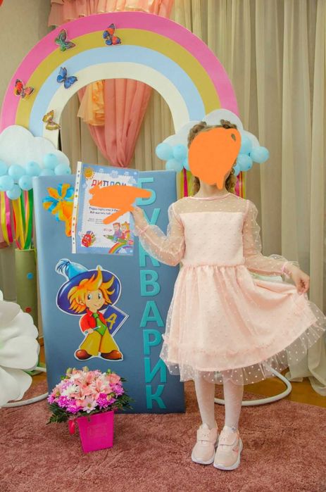 Продам святкову сукню на дівчинку