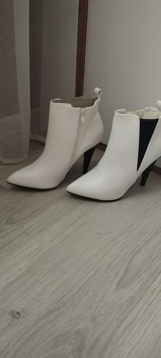 Шикарні черевички челсі