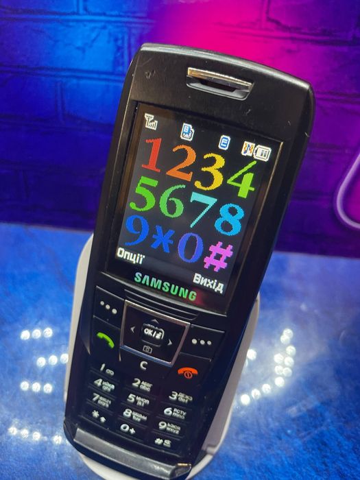 Мобільні телефони, повністю робочі!