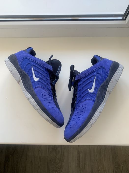 Nike/sb. Очень удобные как для скейта, так и для повседневной носки.