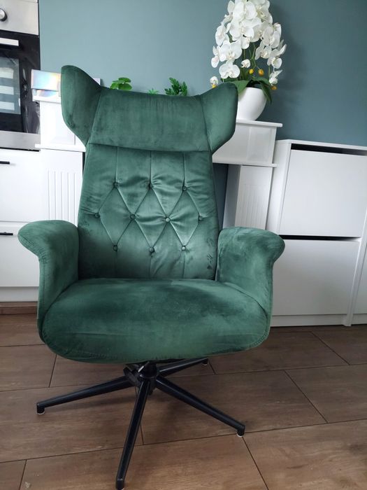 Fotel uszak rozkładany i obrotowy