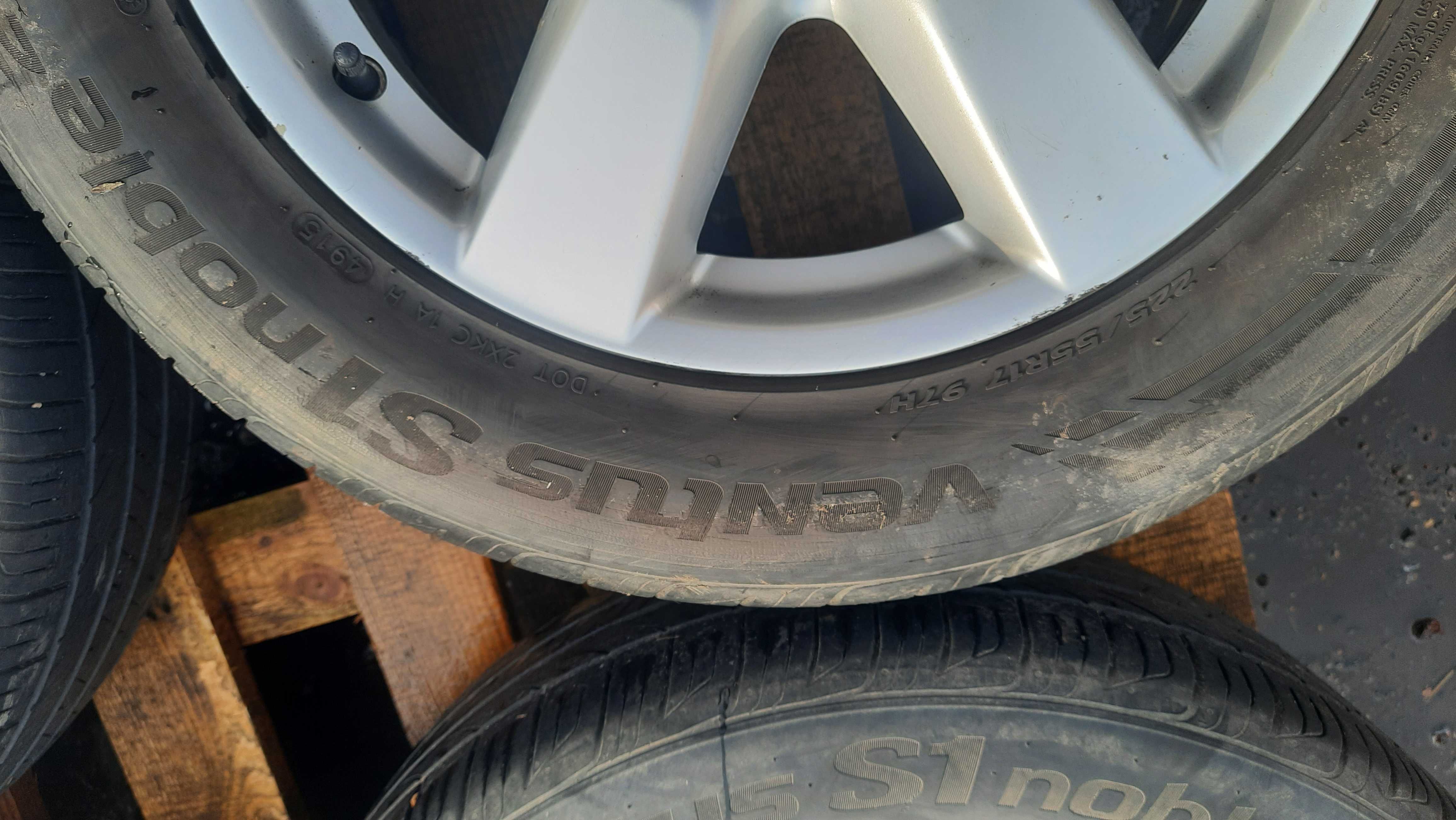 Koła (opony Hankook Ventus S1noble2 225/55 R17 97H + oryginalne felgi)