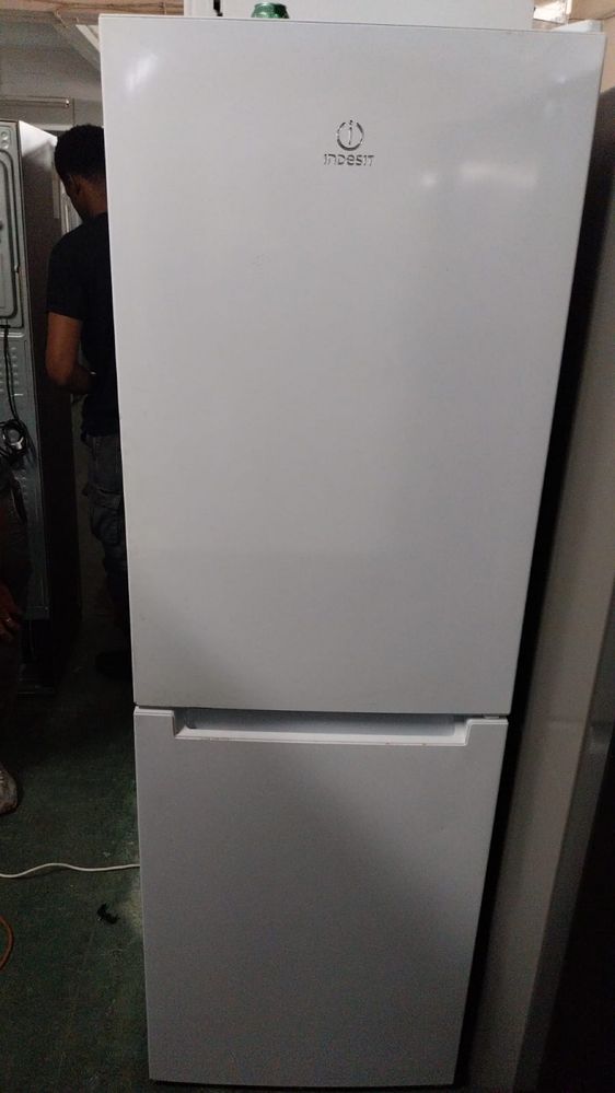 Frigorifico Indesit combinado branco
