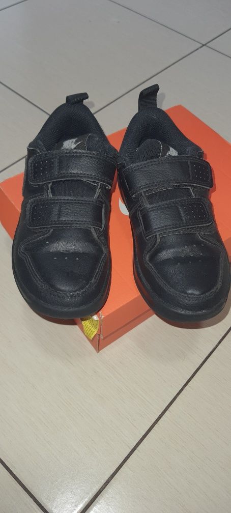 Продам кроссівки nike