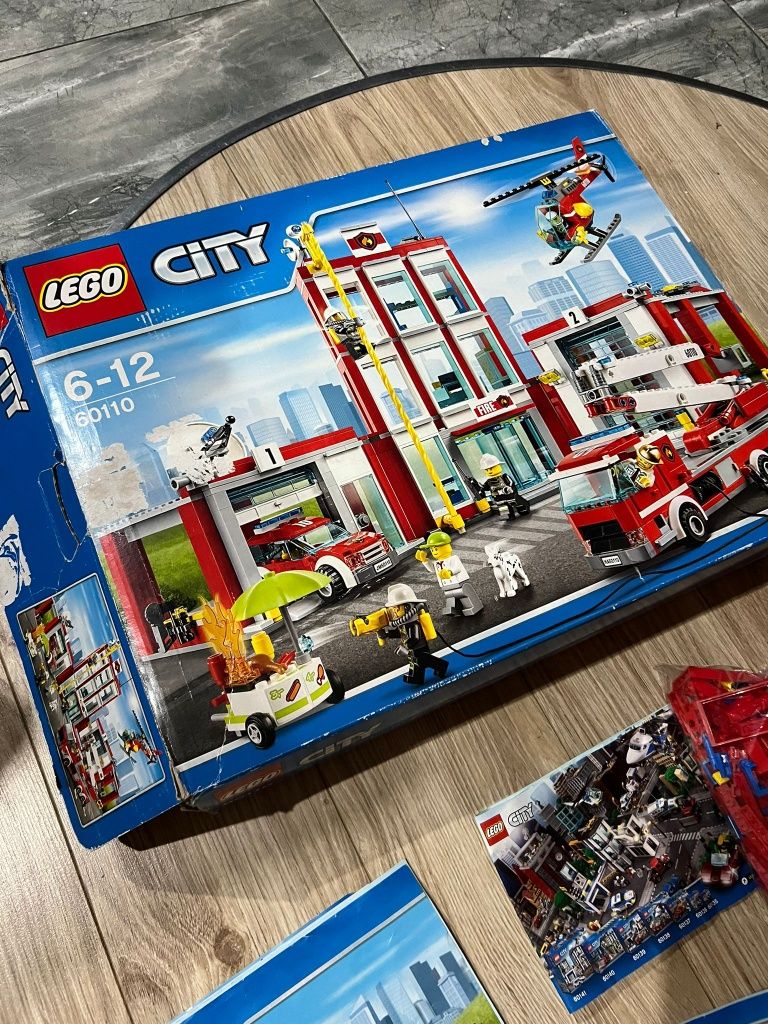 Klocki LEGO city remiza strażacka
