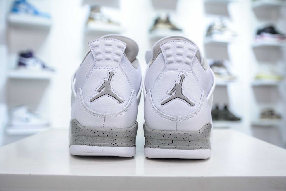 Buty meskie Mokasyny Jordan_4_Retro_White_Oreo R.39