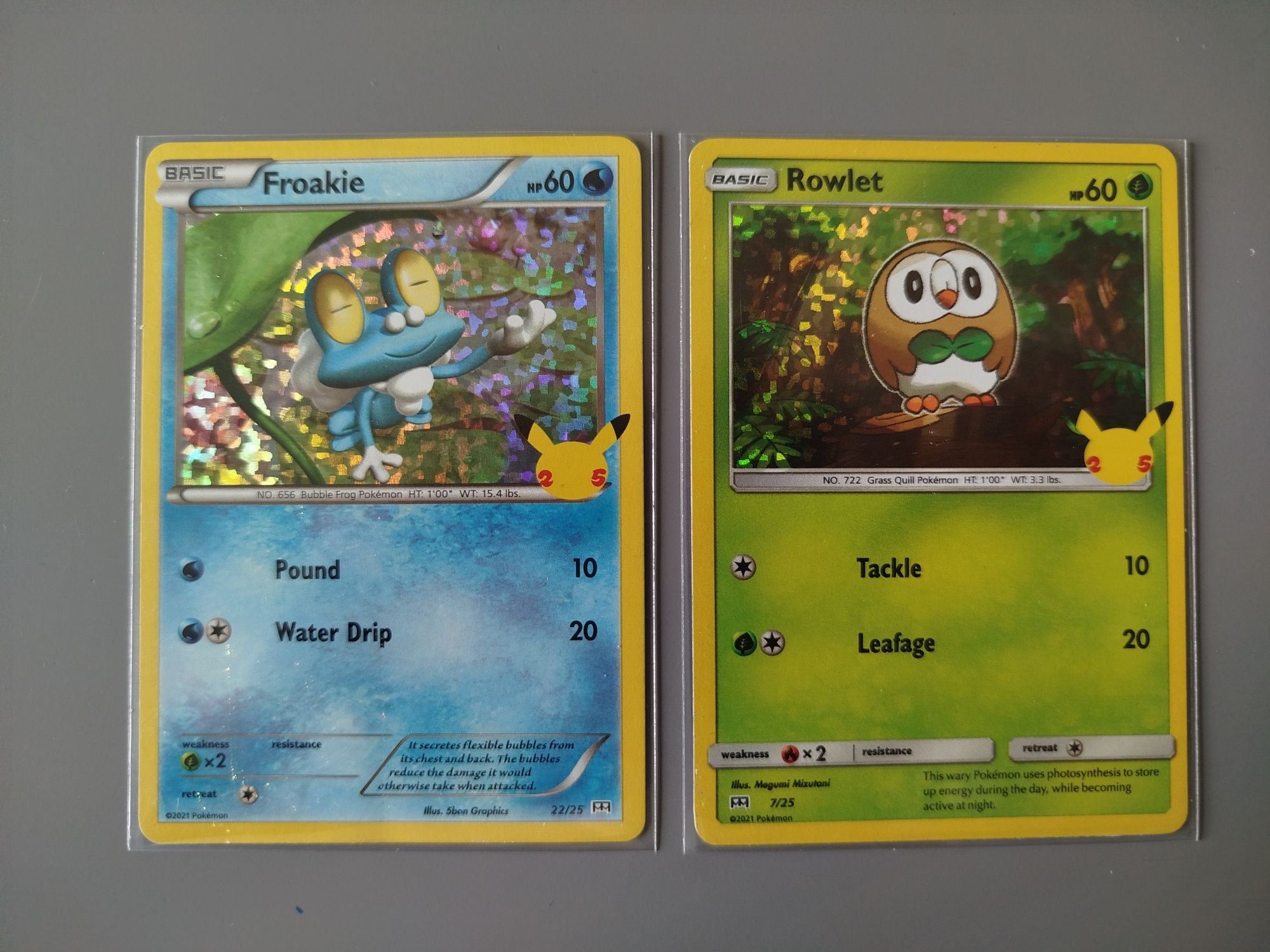 Roakie #22 Rowlet #7 holo McDonald's Pokemon Cards