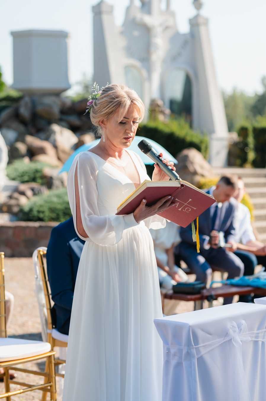 Suknia ślubna klasyczna