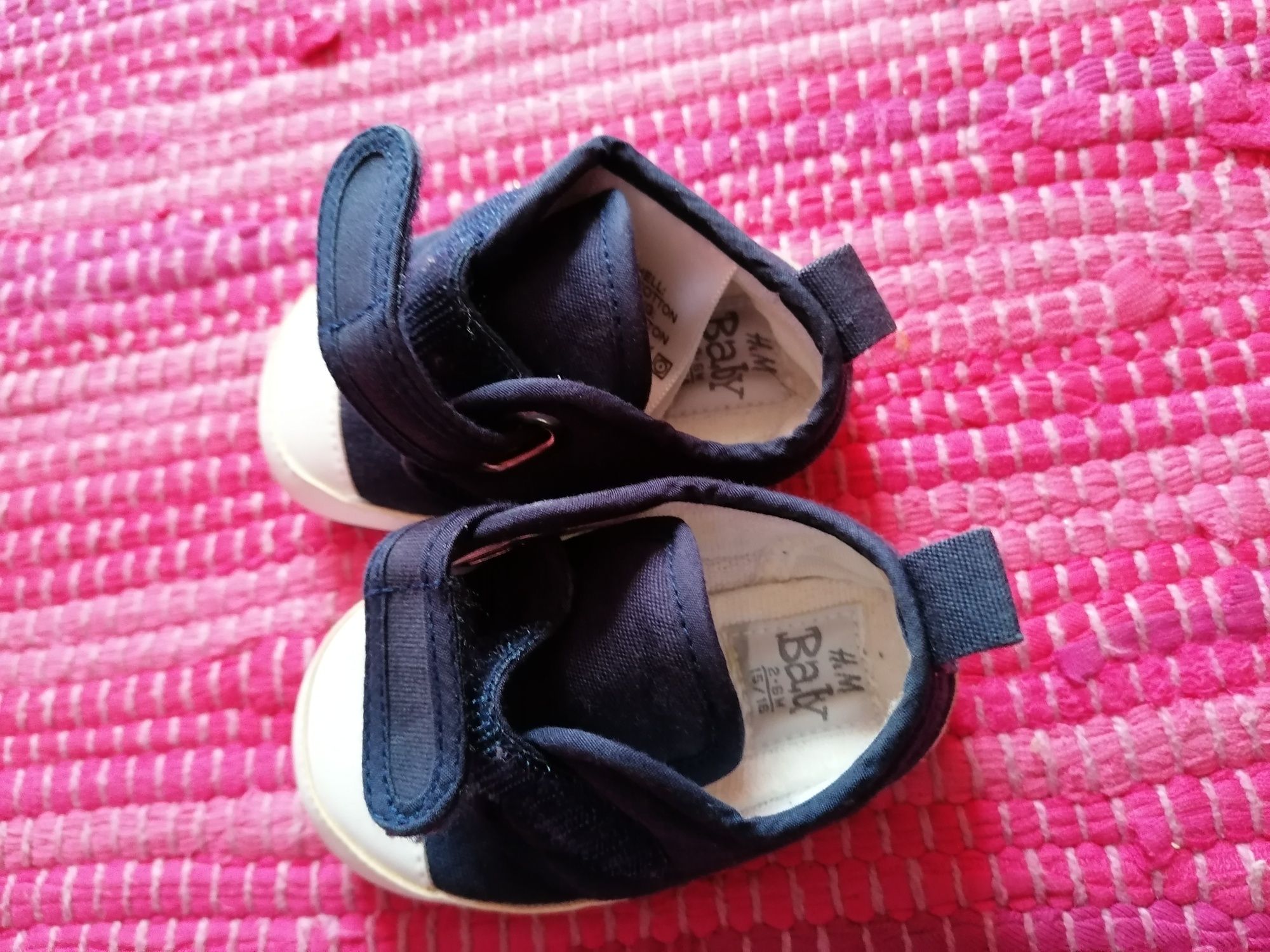 Sapatos bebé, como novos