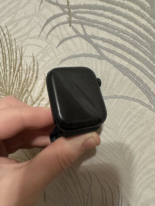 Apple watch 8 (45mm)