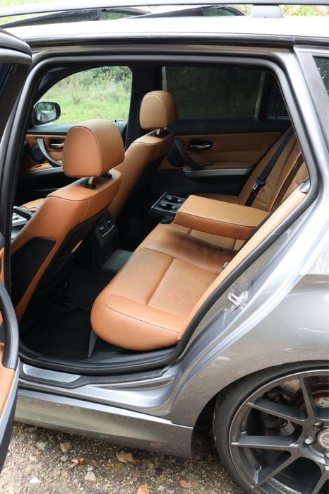 BMW e91 335i RWD elManuel
