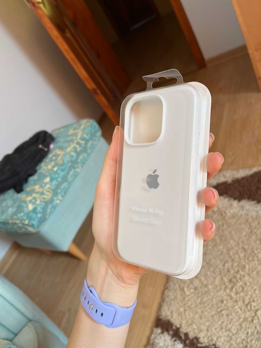 Case iPhone 16 Pro etui silikonowe nowe białe white
