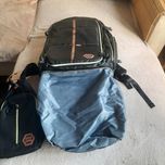 Mochila com bolsa nova