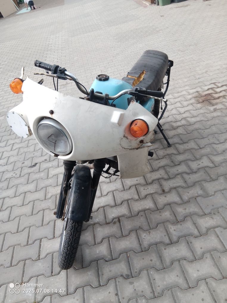 Mz-etz 251 z dokumentami