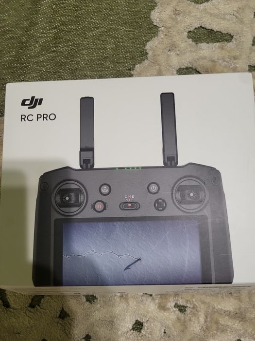 Квадрокоптер дрон DJI Mavic 3