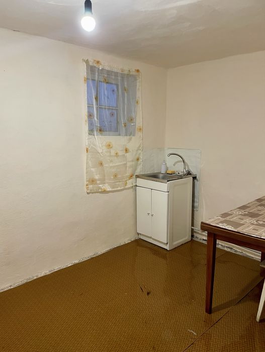 Будинок 40кв та ділянка 8 сотин