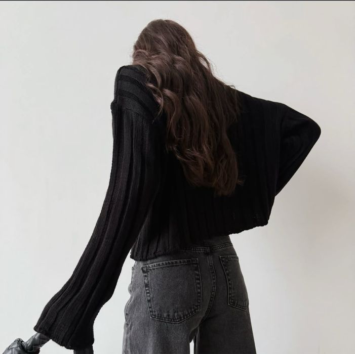 НОВИЙ Светр вкорочений чорний жіночий в рубчик one size