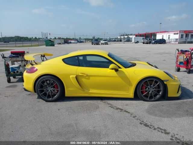 Porsche Cayman GT4 2016