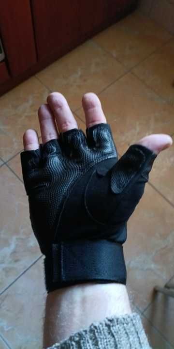 Тактические перчатки чёрные размер М